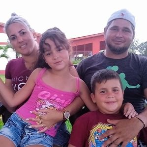 Meet your Posher, Yoandy luis